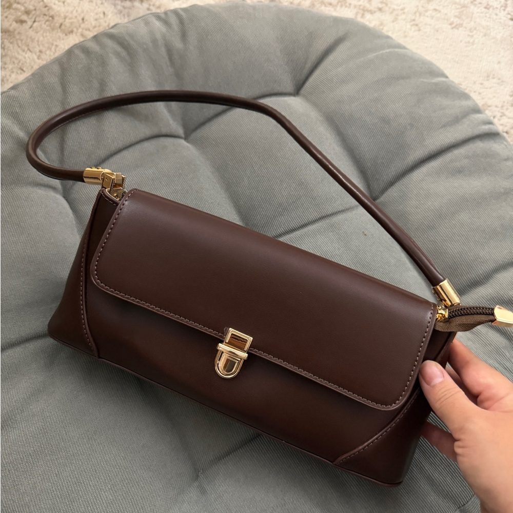 Trendy Brown Leather Shoulder Bag